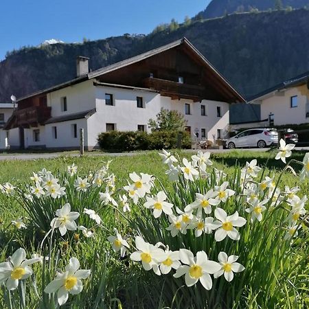 Ferienhaus Schöpf - Die Hoamat Längenfeld Exterior foto